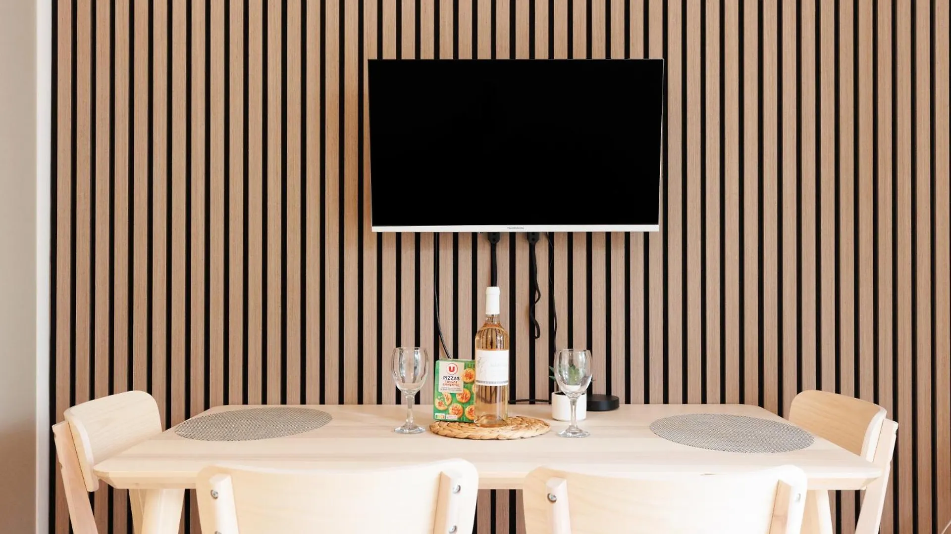 Appartement 4 Personnes Situe A 2 Pas De La Croisette Et Des Plages Cannes France